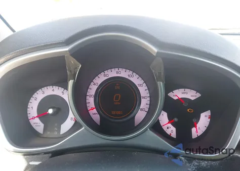 2010 Cadillac Srx Luxury Collection z USA, uszkodzony, nr VIN 3GYFNAEY4AS513272